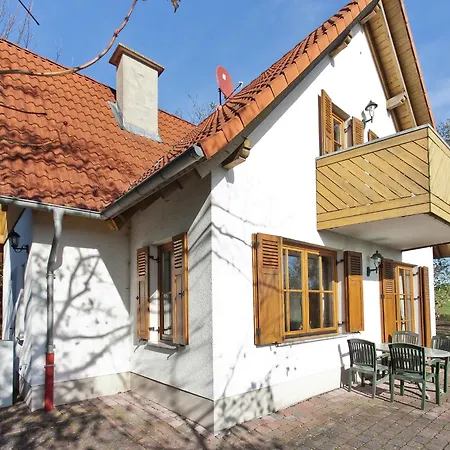 In The Knuellgebirge With Balcony Нойенштайн